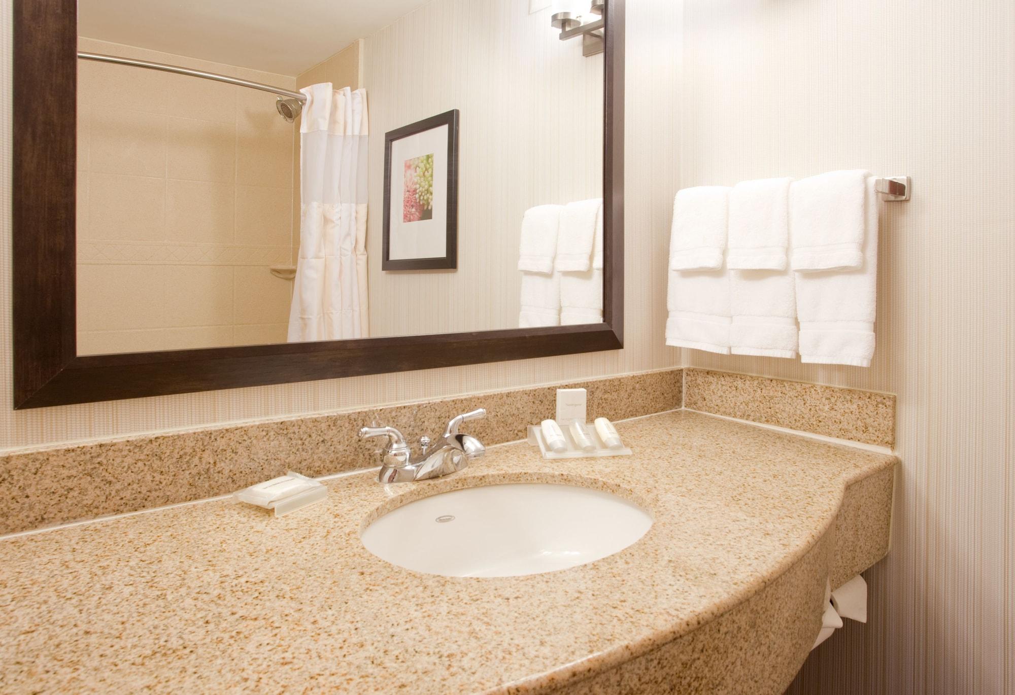 Hilton Garden Inn - Salt Lake City Airport Bagian luar foto